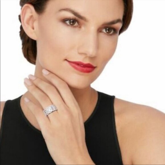 New Luxury 925 Silver Diamond Bridal Ring - Picture 3 of 8